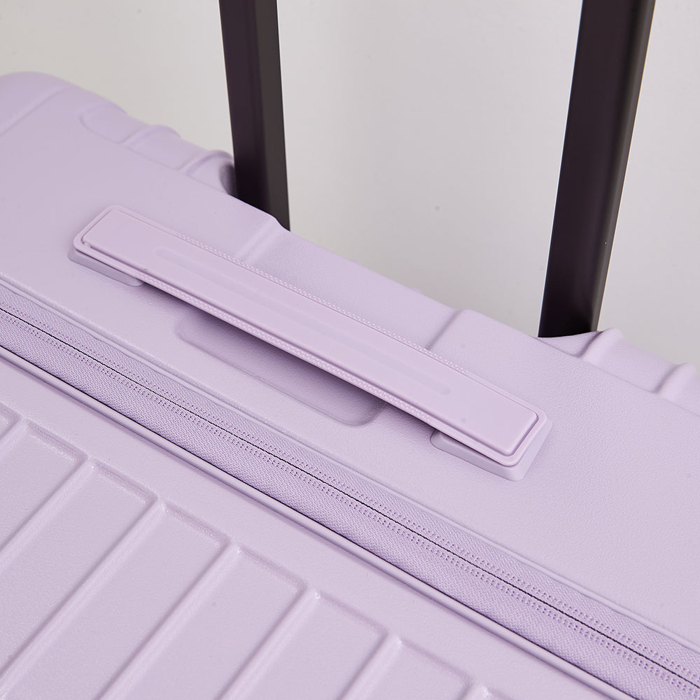 Top handle and luggage pull handle detail
